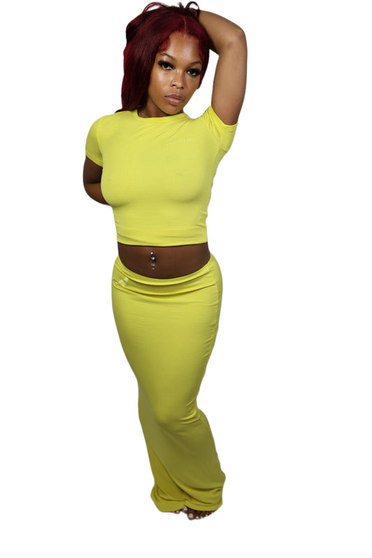 BADDIE YELLOW RIBBED SET